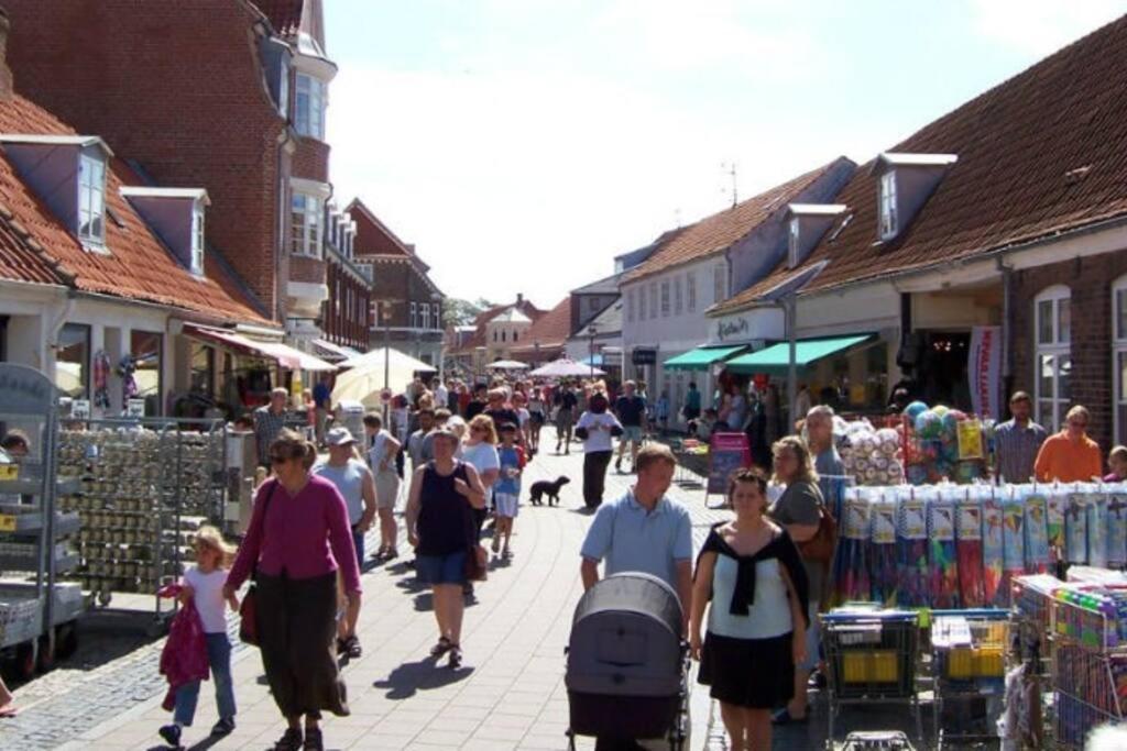Hyggeligt Lille Byhus Lige Mellem Havnen Og Bytorv Ringkøbing Zewnętrze zdjęcie